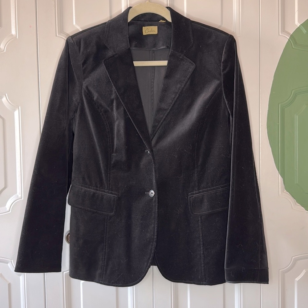 Black velvet blazer by Caslon two button with working pockets